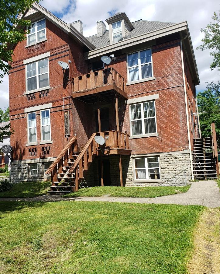 Spacious Industrial Split Level With A Balcony Cincinnati Exterior foto